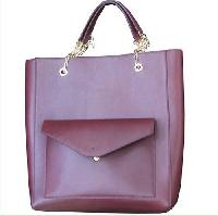 75995leather-fashion-bags-2353342.jpg